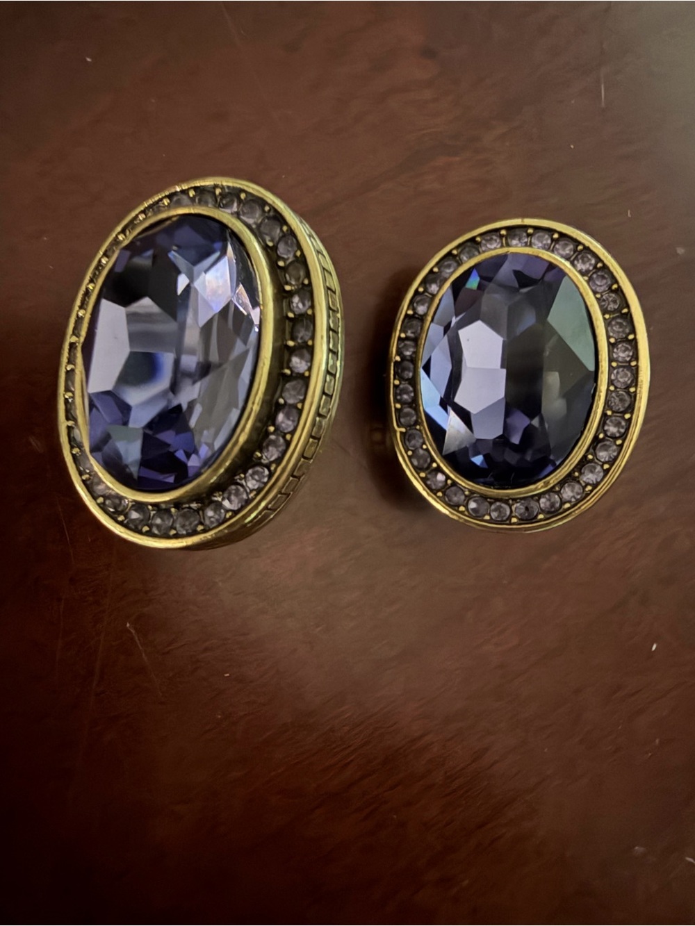 Heidi Daus Montana Purple Colored Crystal Clip On Earrings Signed Mint Condition
